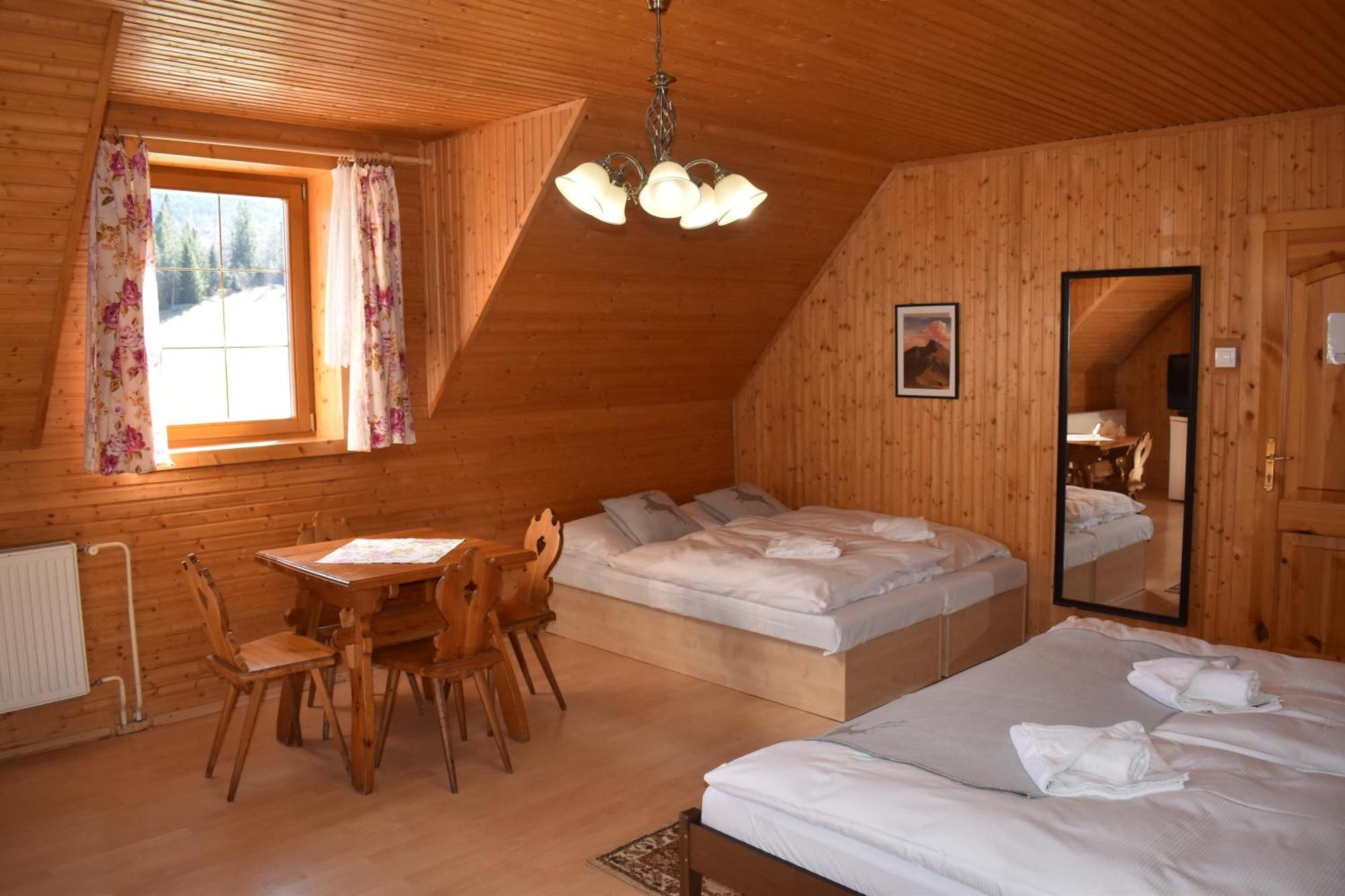 Drevenica Diana Bed & Breakfast Zdiar Luaran gambar